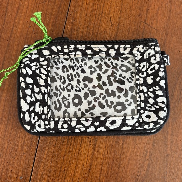 Small Jen Zip ID wallet retired NWT - Picture 1 of 3